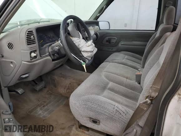 1997 Chevrolet Silverado 1500 with VIN 1GCEC14M7VZ197476, listed as a Copart auction lot 49778205 with 218,848 mi miles and Salvage title. Bid and sale history available at DreamBid. Image 7.