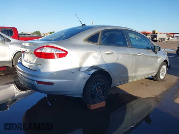 2015 Ford Fiesta S with VIN 3FADP4AJ6FM210934, listed as a IAAI auction lot 43434407 with 96,225 mi miles and . Bid and sale history available at DreamBid. Image 6.