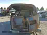 2005 Chevrolet Express Passenger с VIN 1GAHG35UX51247175, выставлен на аукционе Copart как лот 51738325 с пробегом Не указан миль и На запчасти • Non repairable. История ставок и продаж доступна на DreamBid. Изображение 6.