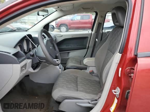 2007 Dodge Caliber SXT с VIN 1B3HB48B37D542689, выставлен на аукционе Copart как лот 71133764 с пробегом 140 976 миль миль и Списание • Salvage title. История ставок и продаж доступна на DreamBid. Изображение 7.