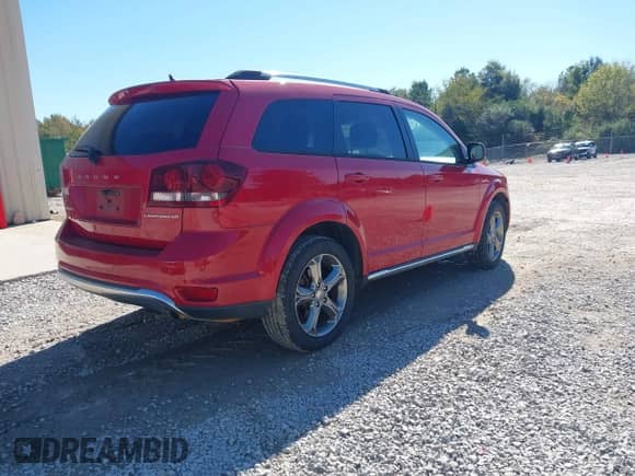 2016 Dodge Journey Crossroad Plus with VIN 3C4PDCGB1GT215461, listed as a IAAI auction lot 43513473 with 135,502 mi miles and . Bid and sale history available at DreamBid. Image 4.