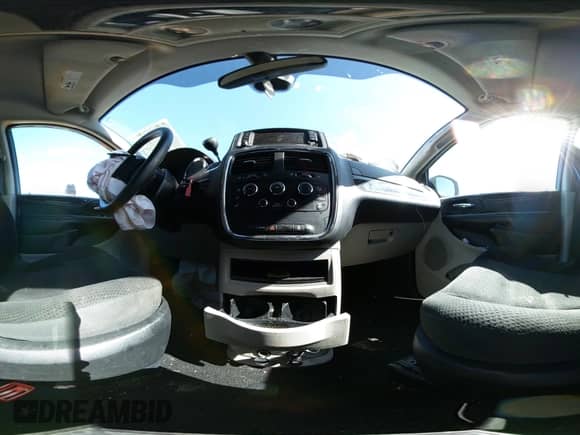 2019 Dodge Grand Caravan SE with VIN 2C4RDGBGXKR770407, listed as a IAAI auction lot 43284705 with 84,321 mi miles and . Bid and sale history available at DreamBid. Image 18.