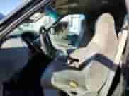 2000 Ford F-150 XL z VIN 1FTZX1729YNA19838, wystawiony jako Copart lot #58537575 z przebiegiem 254 403 mil mil oraz Czysty tytuł • Clean title. Historia ofert i sprzedaży dostępna na DreamBid. Obrazek 7.