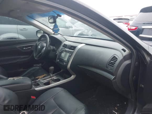 2015 Nissan Altima S with VIN 1N4AL3AP7FC126040, listed as a IAAI auction lot 43551569 with 138,288 mi miles and . Bid and sale history available at DreamBid. Image 5.