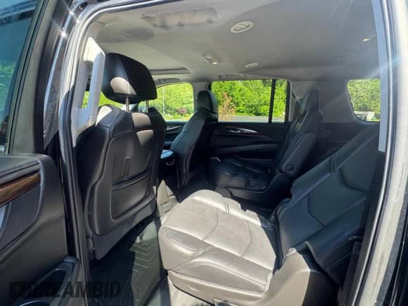 2017 Cadillac Escalade ESV Luxury с VIN 1GYS4HKJ8HR274470, выставлен на аукционе Copart как лот 58011535 с пробегом 211 524 миль миль и Чистый • Clean title. История ставок и продаж доступна на DreamBid. Изображение 9.