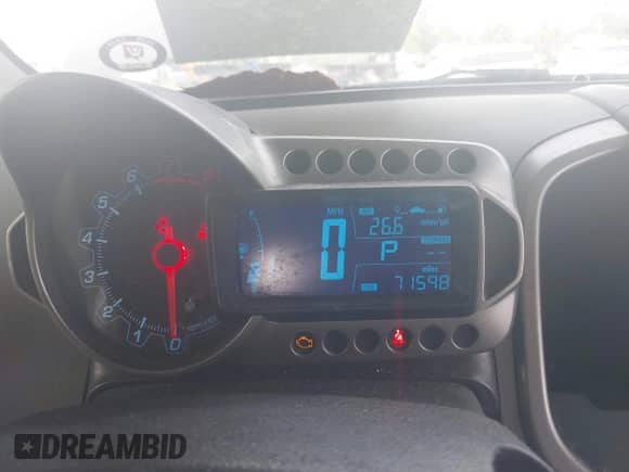 2014 Chevrolet Sonic LS с VIN 1G1JA6SHXE4172519, выставлен на аукционе IAAI как лот 42767002 с пробегом 71 598 миль миль и . История ставок и продаж доступна на DreamBid. Изображение 7.