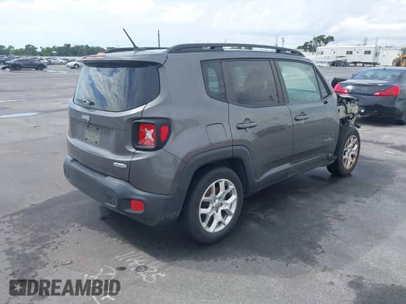 2017 Jeep Renegade Latitude с VIN ZACCJABB7HPF85356, выставлен на аукционе IAAI как лот 43229415 с пробегом 138 236 миль миль и . История ставок и продаж доступна на DreamBid. Изображение 4.