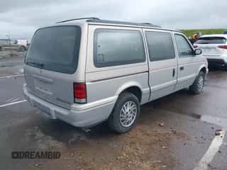 1993 Dodge Caravan Grand SE with VIN 1B4GH44R7PX729957, listed as a IAAI auction lot 41932278 with 176,577 mi miles and . Bid and sale history available at DreamBid. Image 4.
