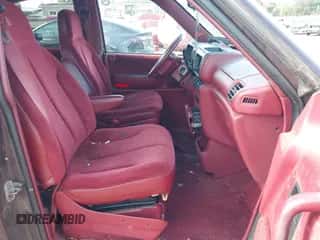 1994 Dodge Caravan Grand SE с VIN 1B4GH44R2RX104451, выставлен на аукционе IAAI как лот 43090339 с пробегом 87 334 миль миль и . История ставок и продаж доступна на DreamBid. Изображение 5.