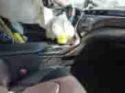 2018 Toyota Camry XSE z VIN 4T1B61HK5JU597011, wystawiony jako IAAI lot #43262705 z przebiegiem 136 716 mil mil oraz . Historia ofert i sprzedaży dostępna na DreamBid. Obrazek 5.