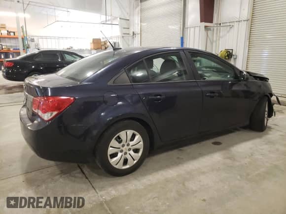 2014 Chevrolet Cruze LS with VIN 1G1PA5SG6E7177436, listed as a Copart auction lot 82464035 with 92,746 mi miles and Non repairable. Bid and sale history available at DreamBid. Image 3.