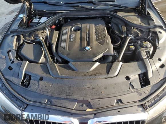 2017 BMW 7 Series 740i xDrive with VIN WBA7E4C50HGU99073, listed as a Copart auction lot 86506784 with 107,109 mi miles and Salvage title. Bid and sale history available at DreamBid. Image 13.