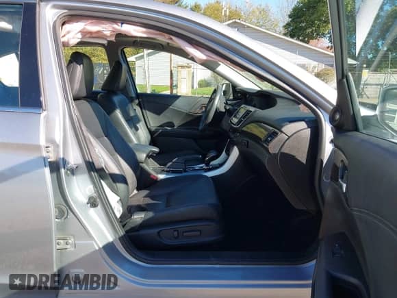 2017 Honda Accord Touring with VIN 1HGCR3F91HA041612, listed as a IAAI auction lot 43436214 with 98,518 mi miles and . Bid and sale history available at DreamBid. Image 5.