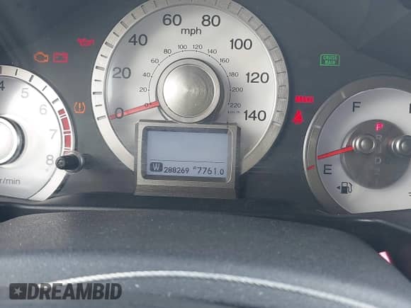 2009 Honda Pilot Touring with VIN 5FNYF489X9B016359, listed as a IAAI auction lot 43021437 with 288,269 mi miles and . Bid and sale history available at DreamBid. Image 7.