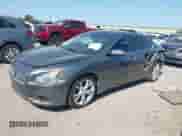 2014 Nissan Maxima SV z VIN 1N4AA5AP7EC488689, wystawiony jako IAAI lot #43153163 z przebiegiem 238 142 mil mil oraz . Historia ofert i sprzedaży dostępna na DreamBid. Obrazek 2.