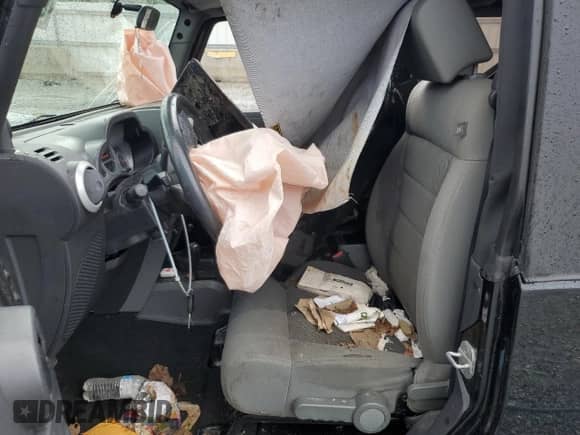 2008 Jeep Wrangler Sahara с VIN 1J4FA54158L578168, выставлен на аукционе Copart как лот 69404965 с пробегом 151 001 миль миль и Списание • Salvage title. История ставок и продаж доступна на DreamBid. Изображение 7.