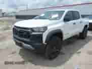 2024 Chevrolet Colorado 4WD Trail Boss с VIN 1GCPTEEKXR1321385, выставлен на аукционе IAAI как лот 42493511 с пробегом 4 929 миль миль и . История ставок и продаж доступна на DreamBid. Изображение 2.