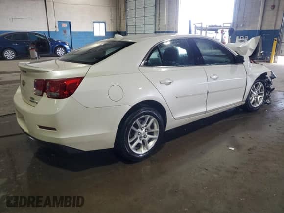 2014 Chevrolet Malibu Eco with VIN 1G11F5SR3EF110811, listed as a Copart auction lot 84387004 with 79,701 mi miles and Clean title. Bid and sale history available at DreamBid. Image 3.