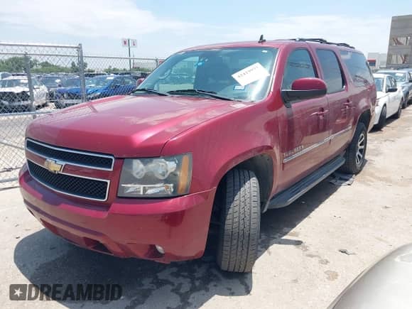 2011 Chevrolet Suburban LT с VIN 1GNSKJE39BR167040, выставлен на аукционе IAAI как лот 42419973 с пробегом 247 865 миль миль и . История ставок и продаж доступна на DreamBid. Изображение 2.