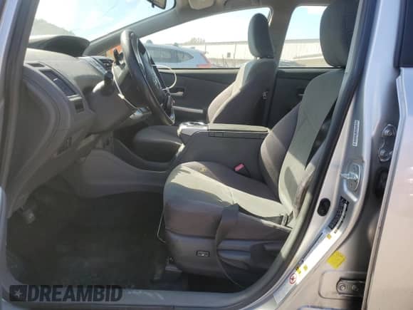 2013 Toyota Prius Three with VIN JTDZN3EU6D3274183, listed as a Copart auction lot 86592575 with 230,714 mi miles and Clean title. Bid and sale history available at DreamBid. Image 7.
