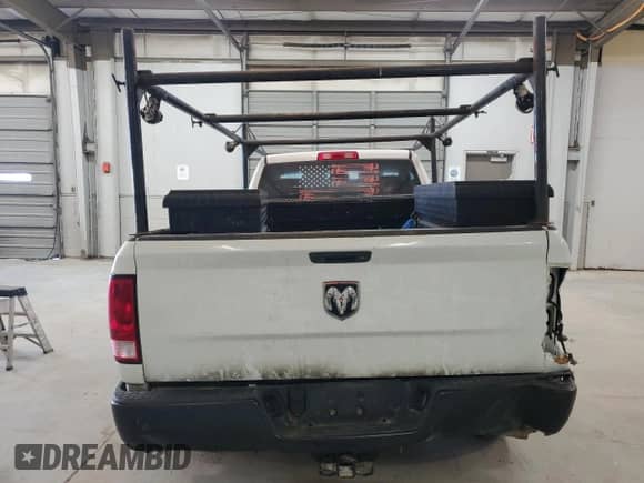 2021 Ram 1500 Tradesman с VIN 3C6JR6DG9MG526639, выставлен на аукционе Copart как лот 80799565 с пробегом 164 233 миль миль и Списание • Salvage title. История ставок и продаж доступна на DreamBid. Изображение 6.