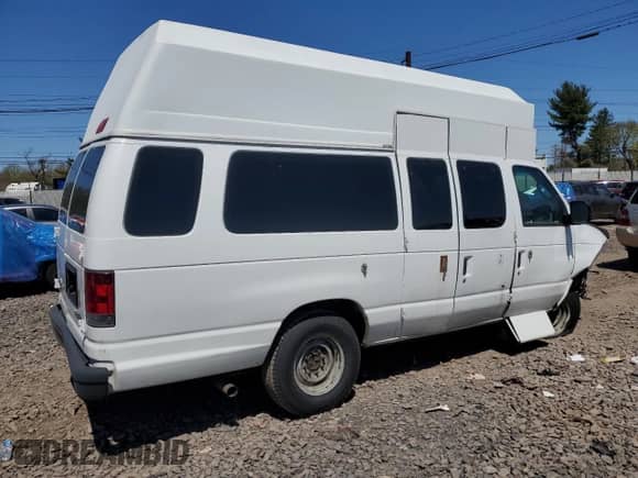 2009 Ford Econoline Cargo Commercial with VIN 1FTSS34L79DA30336, listed as a Copart auction lot 53173985 with 59,253 mi miles and Salvage title. Bid and sale history available at DreamBid. Image 3.
