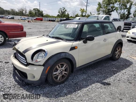 2013 MINI Hardtop with VIN WMWSU3C59DT686532, listed as a Copart auction lot 60481655 with 78,711 mi miles and Salvage title. Bid and sale history available at DreamBid. Image 1.