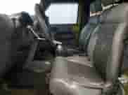 2008 Jeep Wrangler X z VIN 1J4FA24138L627219, wystawiony jako Copart lot #69300975 z przebiegiem 148 448 mil mil oraz Czysty tytuł • Clean title. Historia ofert i sprzedaży dostępna na DreamBid. Obrazek 7.