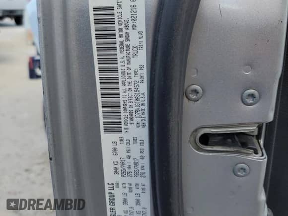 2010 Dodge 1500 SLT z VIN 1D7RV1GT0AS194572, wystawiony jako Copart lot #76849134 z przebiegiem 214 871 mil mil oraz Szkoda całkowita • Salvage title. Historia ofert i sprzedaży dostępna na DreamBid. Obrazek 12.