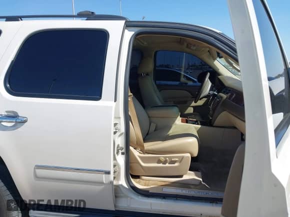 2012 Chevrolet Tahoe LTZ с VIN 1GNSCCE06CR304466, выставлен на аукционе IAAI как лот 43440466 с пробегом 220 033 миль миль и . История ставок и продаж доступна на DreamBid. Изображение 5.