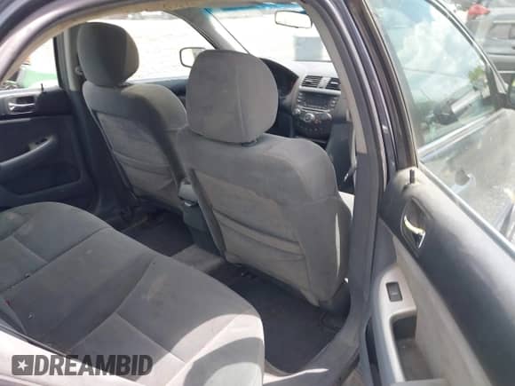 2005 Honda Accord EX with VIN 1HGCM55795A136456, listed as a IAAI auction lot 42231479 with 276,989 mi miles and . Bid and sale history available at DreamBid. Image 8.