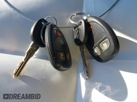 2013 Chevrolet Silverado 1500 LT with VIN 3GCPCSE06DG156927, listed as a IAAI auction lot 43409330 with 123,950 mi miles and . Bid and sale history available at DreamBid. Image 11.