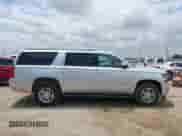 2019 Chevrolet Suburban LT z VIN 1GNSCHKC0KR380047, wystawiony jako IAAI lot #42530451 z przebiegiem 94 361 mil mil oraz . Historia ofert i sprzedaży dostępna na DreamBid. Obrazek 13.