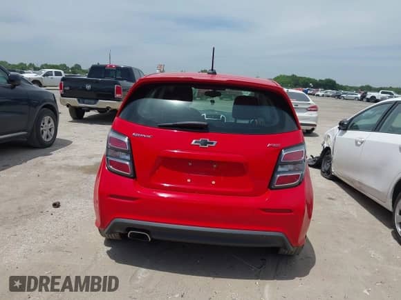 2019 Chevrolet Sonic LT с VIN 1G1JD6SB4K4133956, выставлен на аукционе IAAI как лот 42276210 с пробегом 47 348 миль миль и . История ставок и продаж доступна на DreamBid. Изображение 16.
