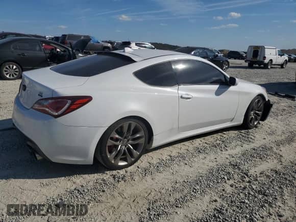 2013 Hyundai Genesis Coupe Grand Touring с VIN KMHHU6KJ3DU112835, выставлен на аукционе Copart как лот 82576605 с пробегом Не указан миль и Чистый • Clean title. История ставок и продаж доступна на DreamBid. Изображение 3.