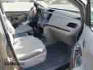 2014 Toyota Sienna XLE с VIN 5TDYK3DC1ES418512, выставлен на аукционе IAAI как лот 43103942 с пробегом 82 689 миль миль и . История ставок и продаж доступна на DreamBid. Изображение 5.