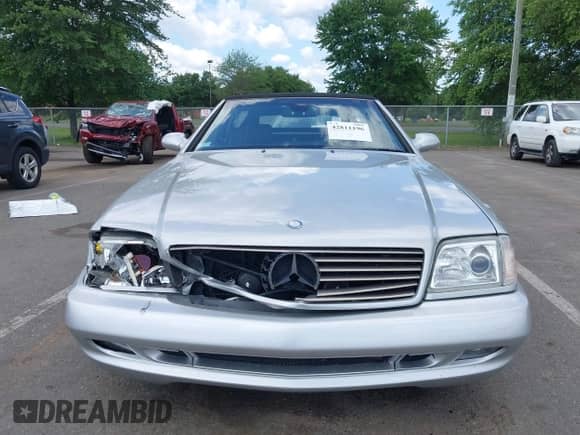 2002 Mercedes-Benz SL 500 with VIN WDBFA68F12F202217, listed as a IAAI auction lot 42811196 with 64,279 mi miles and . Bid and sale history available at DreamBid. Image 12.