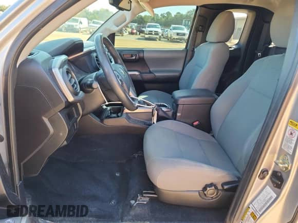 2017 Toyota Tacoma SR5 with VIN 5TFSZ5ANXHX082683, listed as a Copart auction lot 81510335 with 75,413 mi miles and Salvage title. Bid and sale history available at DreamBid. Image 7.