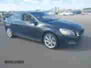 2012 Volvo S60 T6 с VIN YV1902FH8C2103783, выставлен на аукционе IAAI как лот 43109988 с пробегом 177 042 миль миль и . История ставок и продаж доступна на DreamBid. Изображение 1.