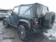 2014 Jeep Wrangler Sport z VIN 1C4AJWAG1EL327481, wystawiony jako IAAI lot #43527216 z przebiegiem 162 278 mil mil oraz . Historia ofert i sprzedaży dostępna na DreamBid. Obrazek 3.