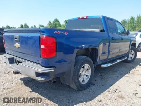 2017 Chevrolet Silverado 1500 LT with VIN 1GCVKREH2HZ297850, listed as a IAAI auction lot 42982865 with 83,013 mi miles and . Bid and sale history available at DreamBid. Image 4.