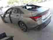 2025 Hyundai Elantra SEL Sport с VIN KMHLM4DG3SU866654, выставлен на аукционе IAAI как лот 42441058 с пробегом 4 605 миль миль и . История ставок и продаж доступна на DreamBid. Изображение 3.