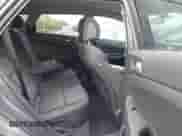 2017 Hyundai Tucson SE z VIN KM8J3CA45HU428712, wystawiony jako IAAI lot #42993320 z przebiegiem 48 923 mil mil oraz . Historia ofert i sprzedaży dostępna na DreamBid. Obrazek 8.