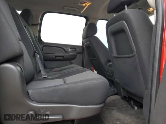 2012 Chevrolet Suburban LS с VIN 1GNSKHE72CR156572, выставлен на аукционе Copart как лот 39384824 с пробегом 127 865 миль миль и Списание • Salvage title. История ставок и продаж доступна на DreamBid. Изображение 11.