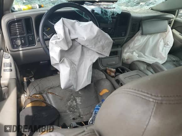 2000 Chevrolet Silverado 2500 LS с VIN 1GCGC29UXYE399084, выставлен на аукционе Copart как лот 58577555 с пробегом Не указан миль и Списание • Salvage title. История ставок и продаж доступна на DreamBid. Изображение 8.