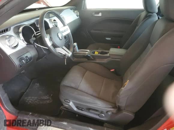 2007 Ford Mustang Deluxe с VIN 1ZVFT80N575258827, выставлен на аукционе Copart как лот 71420585 с пробегом 12 281 миль миль и Списание • Salvage title. История ставок и продаж доступна на DreamBid. Изображение 7.