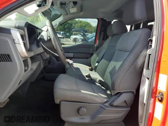 2024 Ford F-250 XL z VIN 1FT8X2BA7RED01431, wystawiony jako Copart lot #81092425 z przebiegiem 38 425 mil mil oraz Szkoda całkowita • Salvage title. Historia ofert i sprzedaży dostępna na DreamBid. Obrazek 7.