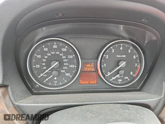 2010 BMW 3 Series 328i z VIN WBAWB3C53AP139591, wystawiony jako Copart lot #84578975 z przebiegiem 150 506 mil mil oraz Szkoda całkowita • Salvage title. Historia ofert i sprzedaży dostępna na DreamBid. Obrazek 9.