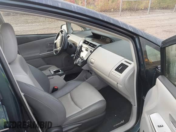 2017 Toyota Prius Five z VIN JTDZN3EU0HJ063675, wystawiony jako IAAI lot #43503565 z przebiegiem 100 306 mil mil oraz . Historia ofert i sprzedaży dostępna na DreamBid. Obrazek 5.