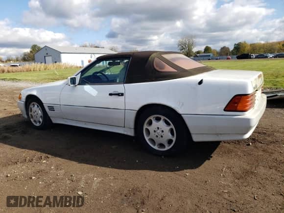 1994 Mercedes-Benz SL 5.0L with VIN WDBFA67E8RF095928, listed as a Copart auction lot 86995475 with 45,600 mi miles and Clean title. Bid and sale history available at DreamBid. Image 2.